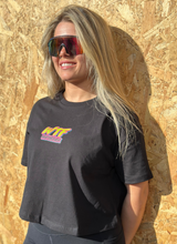 Cargar imagen en el visor de la galería, CROP-TOP - CONQUER THE WOD BLACK
