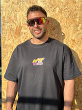 Cargar imagen en el visor de la galería, OVERSIZE UNISEX - CONQUER THE WOD BLACK
